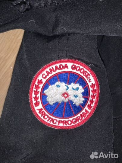 Пуховик canada goose