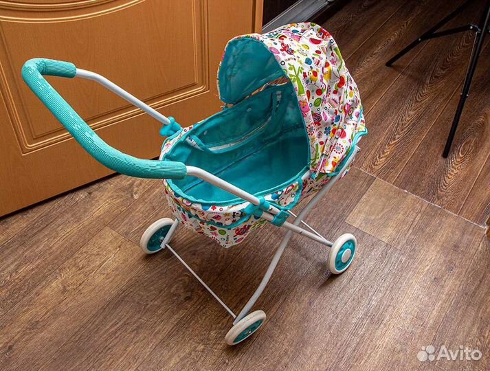 Коляска кукольная