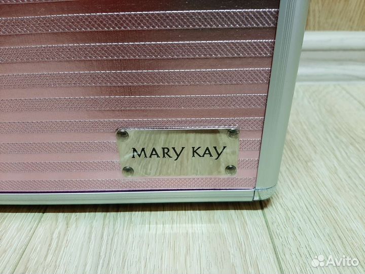 Бьюти кейс для косметики Mary Kay