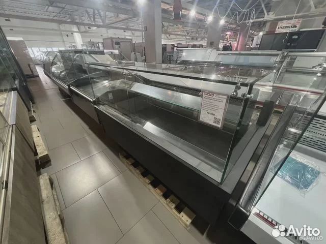 Кондитерская витрина кубическая