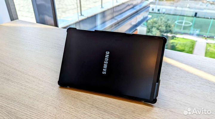 Samsung Galaxy Tab A Wi-Fi + LTE (2019), 10.1
