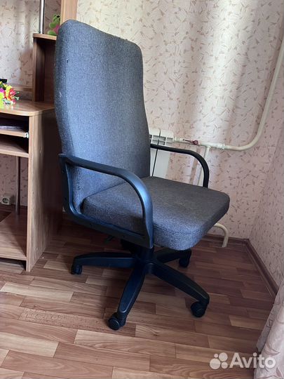 Компьютерное кресло