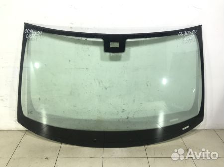 Лобовое стекло Мерседес
