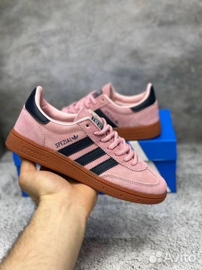 Кроссовки Adidas special