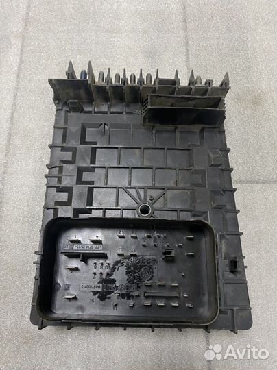 Блок предохранителей Шкода Отавиа А5 1Z