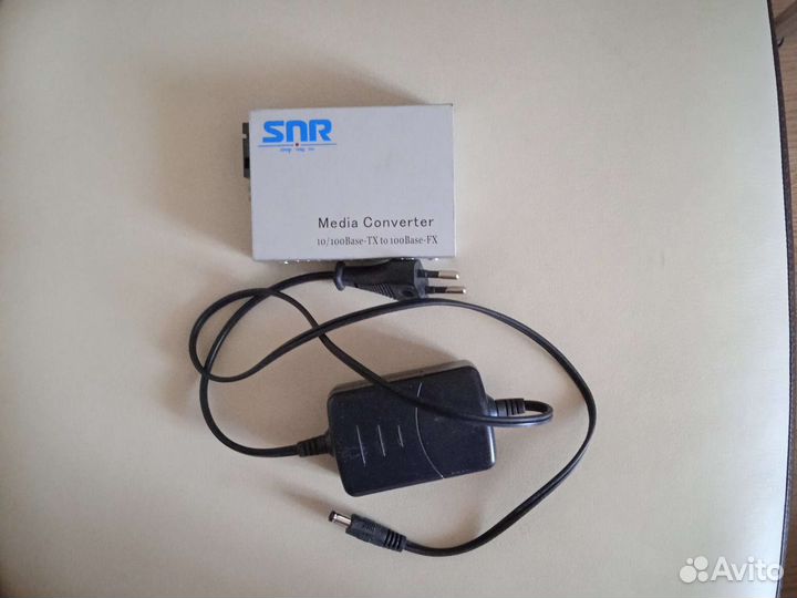 Медиаконвертер SNR SNR-CVT-100A-V3