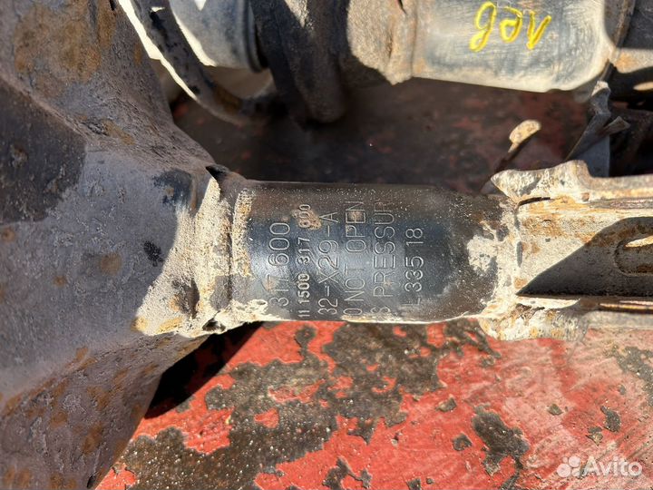 Передние стойки на mitsubishi lancer 9