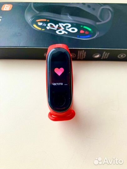 Фитнес-браслет Mi Band 7 красный