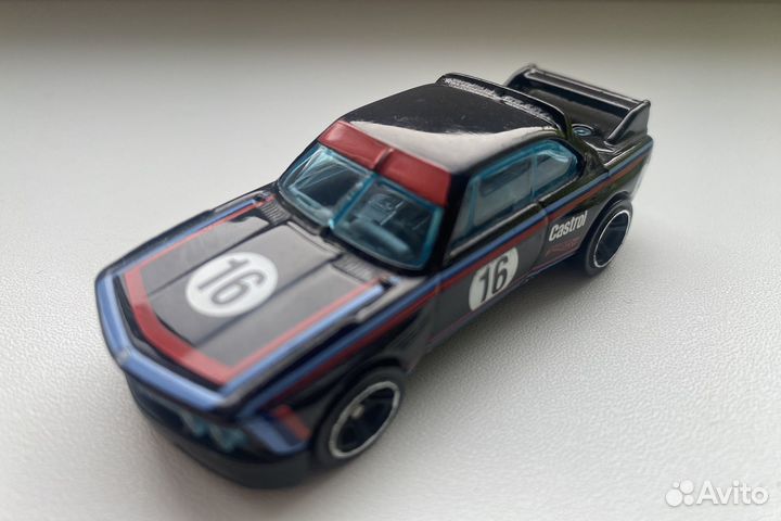 Машинки Hot wheels BMW 3,0 csl, M4