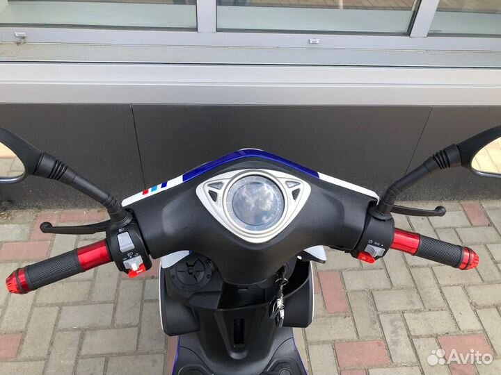 Скутер VMC Vento Corsa 50 150 2024