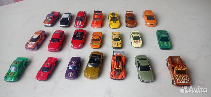 Детские машинки игрушки металлические и гараж