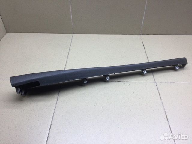 Накладка (кузов внутри) правая Renault Megane 3