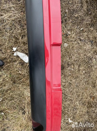 Задняя губа gialla Mitsubishi airtrek