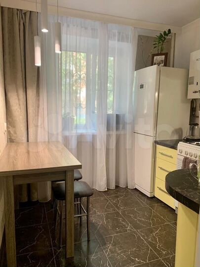 2-к. квартира, 55 м², 1/5 эт.