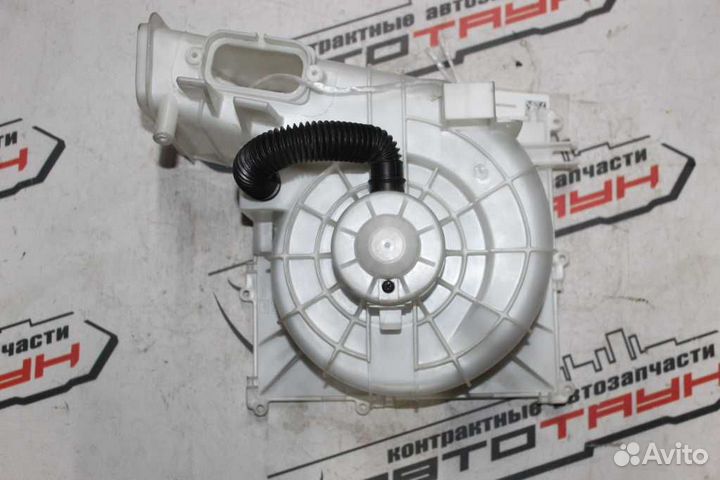 Моторчик печки nissan X-trail NT30 PNT30 T30 272258H310