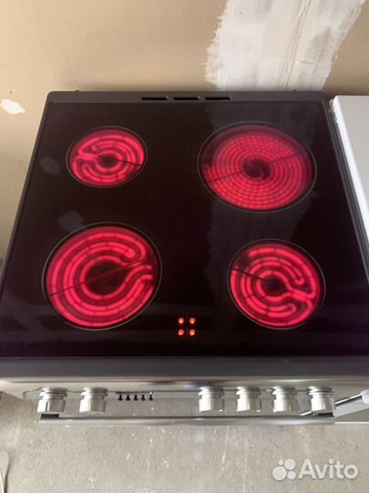 Плита электрическая Hotpoint керамика, серебро