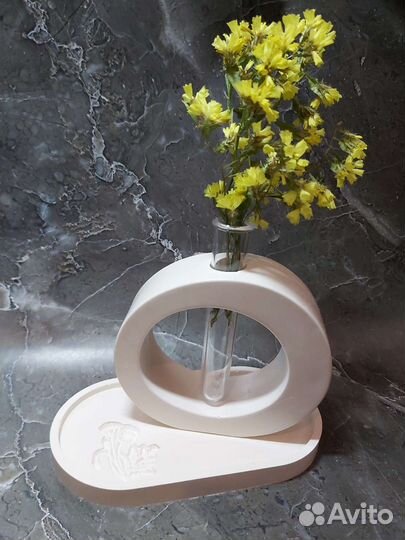 Ваза из гипса. Шкатулки