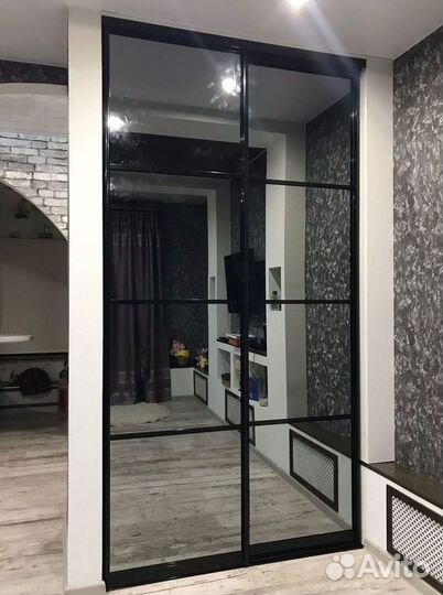 Шкаф распашной