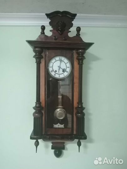 Старинные настенные часы