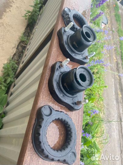 Опора задних стоек Mitsubishi Lanser