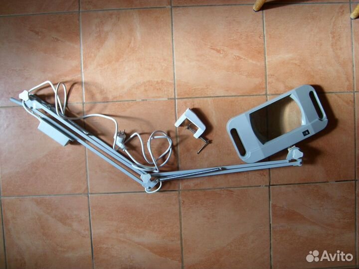 Лупа с подсветкой square magnifire