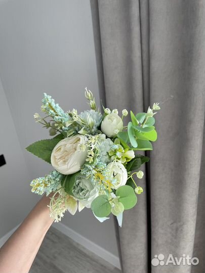 Букет из искусственных цветов