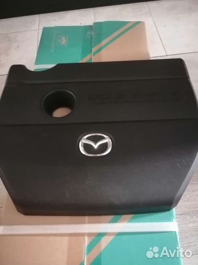Декоративная крышка Mazda 6 Gh