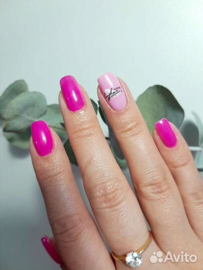 Маникюр с покрытием гель-лаком