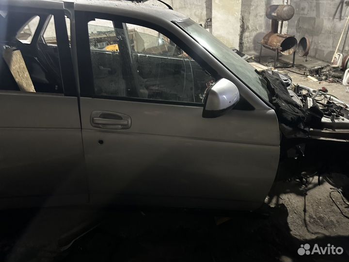 Двер на priora снешка 2014 года