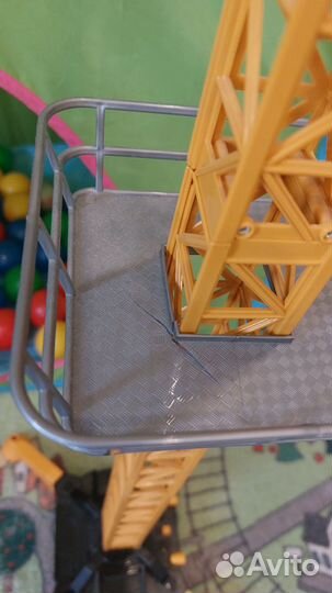 Башенный кран на радиоуправлении