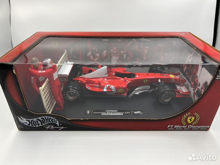 Диорама 1:18 Hot Wheels Shcumacher Ferrari 2003