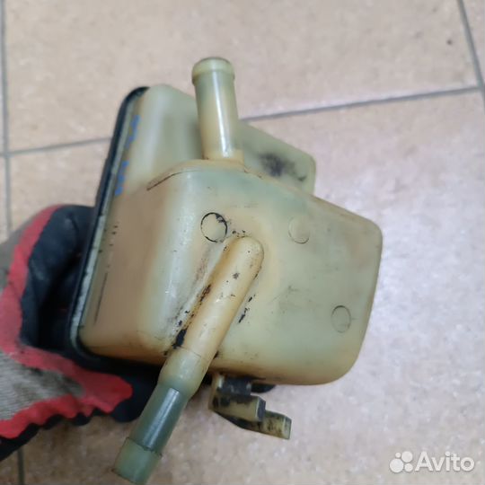 Бачок гидроусилителя руля (гур) Audi 80 В3
