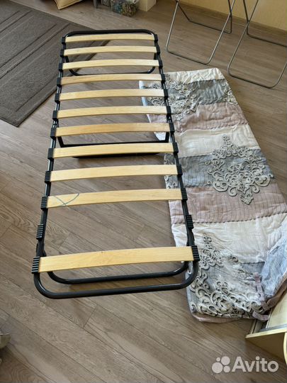 Раскладушка с матрасом