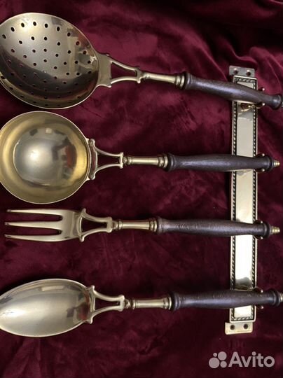 Набор поварешек из латуни с деревянными ручками