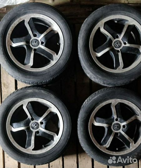 Колесо в сборе (диск с покрышкой) R14