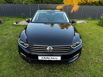 Volkswagen Passat 2.0 AMT, 2019, 165 010 км, с пробегом, цена 1 990 000 руб.