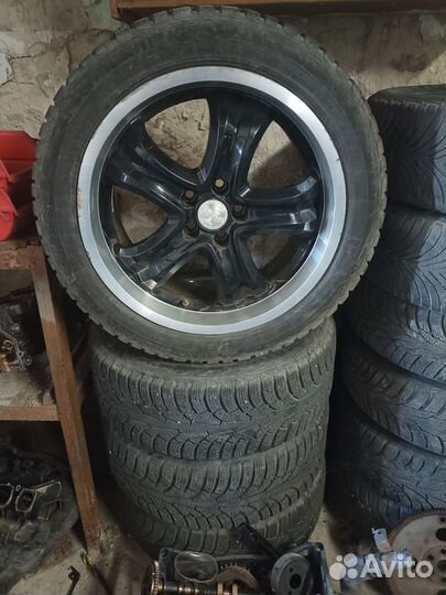 Продам комплект колёс R17