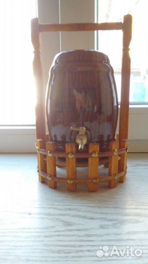 Винный набор. Бочонок и шесть кружек