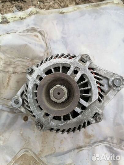 Генератор Subaru Legacy ll 1995