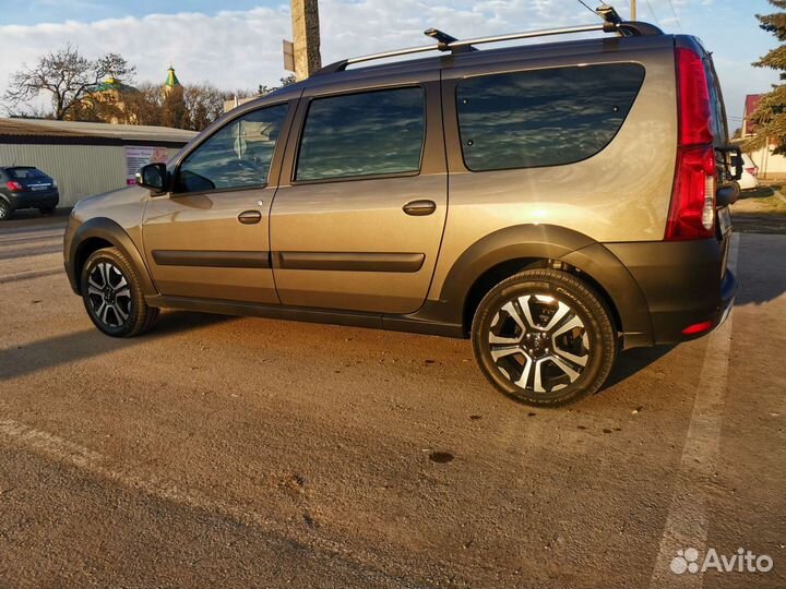 ВАЗ Largus Cross 1.6 МТ, 2021, 30 000 км