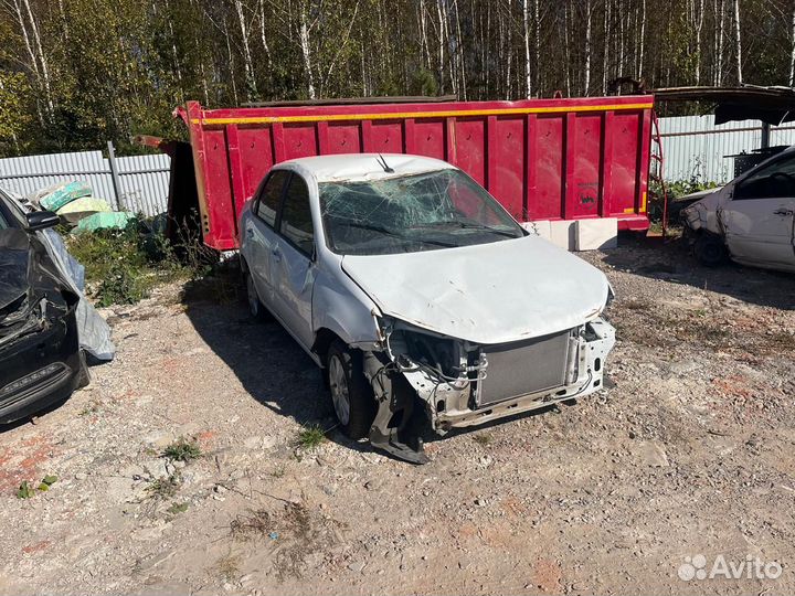 LADA Granta 1.6 МТ, 2023, битый, 8 287 км