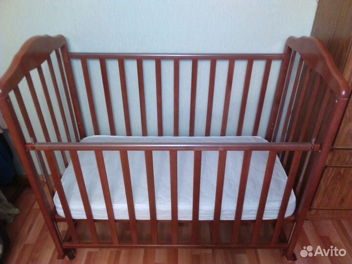 Продам кровать детскую как новая