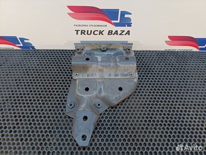 Кронштейн кабины передний левый Iveco Stralis