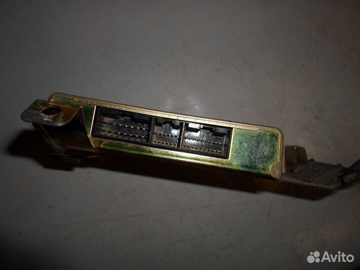 Блок управления двигателем (Nissan Primera)