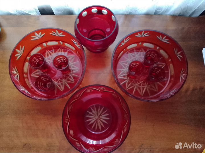 Набор посуды красного хрусталя