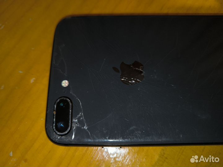 iPhone 8 Plus, 64 ГБ