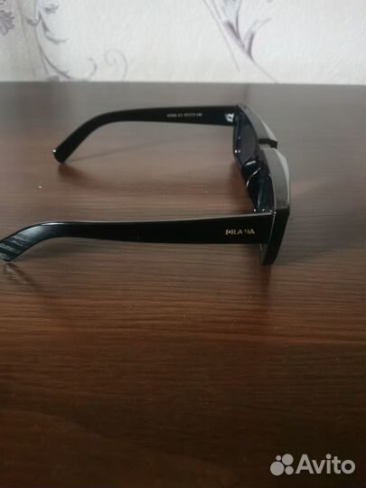 Солнцезащитные очки мужские prada