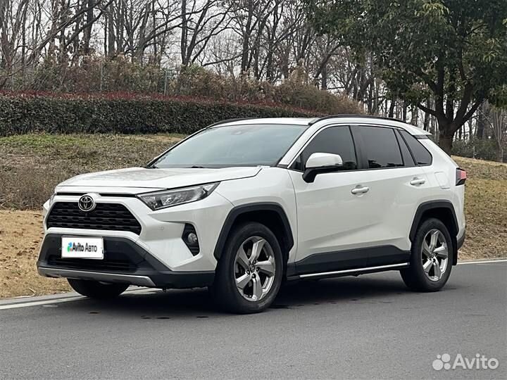 Toyota RAV4 2.0 CVT, 2021, 35 000 км