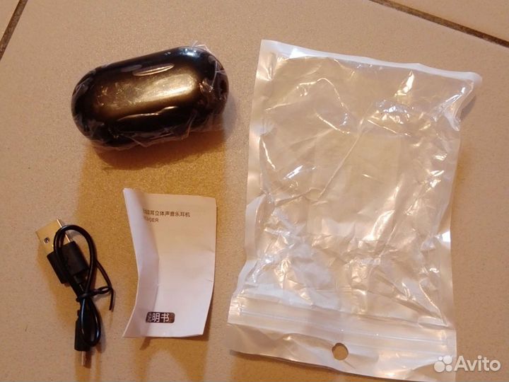 Беспроводной блютуз наушник tws абсолютно новый