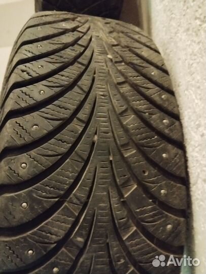 Goodyear UltraGrip Extreme 225/65 R17